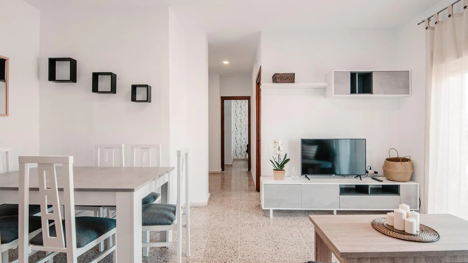 Tuguest Torrenueva Beach Apartment